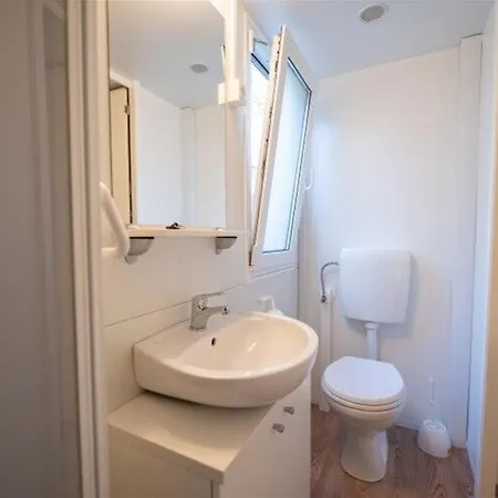 Mobile Homes Camping Kozarica In Prázdninový dům