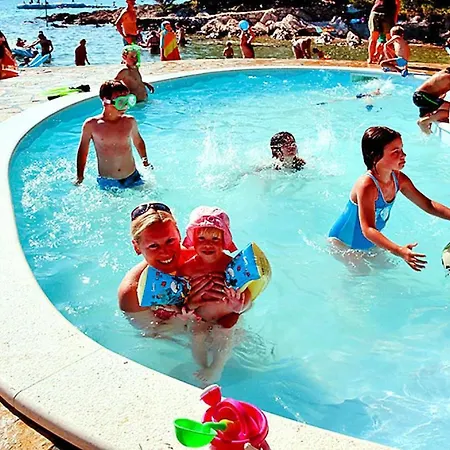 Mobile Homes Camping Kozarica In Dom wakacyjny Pakoštane